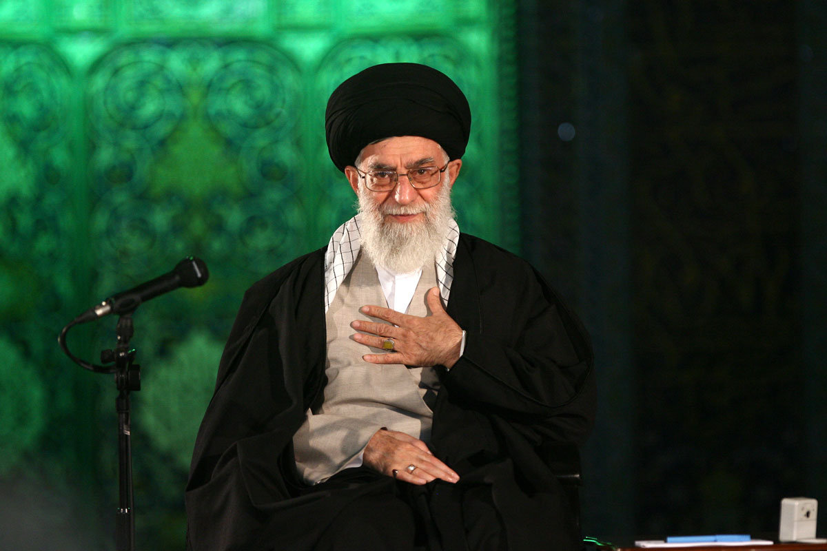 حضرت آیت الله شهید سید علی خامنهای (ره)